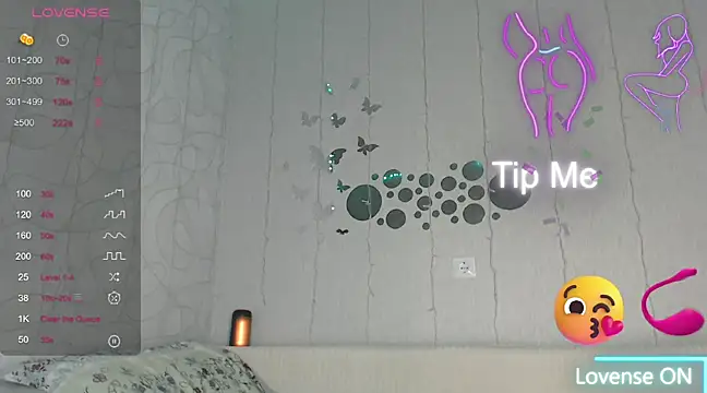 Snapshot of SuchAngel_ chatting on January 24, 1:45 am SuchAngel online show from January 24, 1:45 am