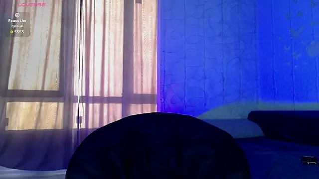 Snapshot of SuchAngel_ chatting on October 18, 2:14 am SuchAngel online show from October 18, 2:14 am