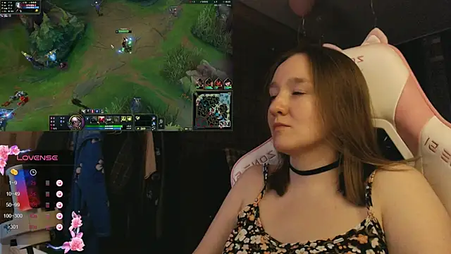 MoonlishSiren online show from January 12, 9:31 pm