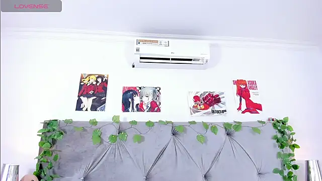 Snapshot of linasantoss chatting on January 29, 12:02 pm linasantoss online show from January 29, 12:02 pm