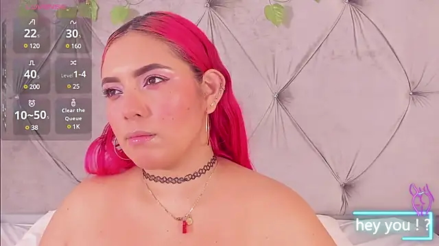 Snapshot of linasantoss chatting on February 2, 2:56 pm linasantoss online show from February 2, 2:56 pm