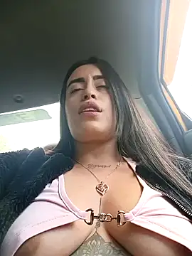 Snapshot of Freyja300 chatting on December 9, 5:30 pm Freyja300 online show from December 9, 5:30 pm