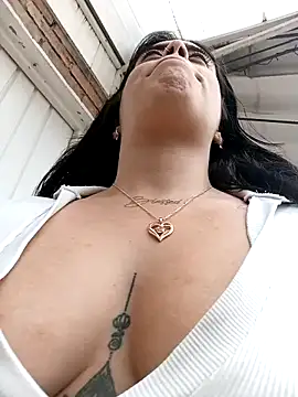 Snapshot of Freyja300 chatting on December 18, 4:49 pm Freyja300 online show from December 18, 4:49 pm