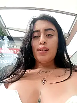 Snapshot of Freyja300 chatting on January 7, 8:10 pm Freyja300 online show from January 7, 8:10 pm