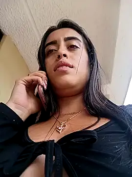 Snapshot of Freyja300 chatting on February 2, 8:08 pm Freyja300 online show from February 2, 8:08 pm