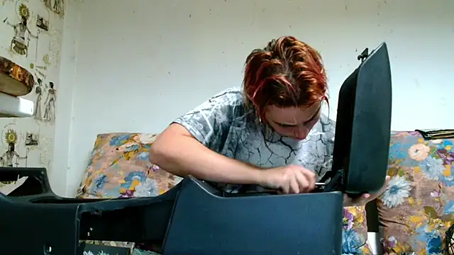 Snapshot of Sophie_Bell chatting on June 11, 6:06 pm Sophie Bell online show from June 11, 6:06 pm