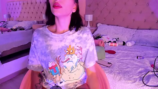 Snapshot of MelodyBliss chatting on February 26, 8:33 pm MelodyBliss online show from February 26, 8:33 pm