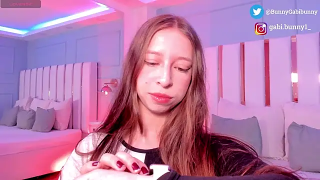 Snapshot of gabi_bunny chatting on July 30, 5:34 pm gabi bunny online show from July 30, 5:34 pm