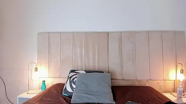 Snapshot of lia_sofiia chatting on September 21, 9:44 am lia sofiia online show from September 21, 9:44 am