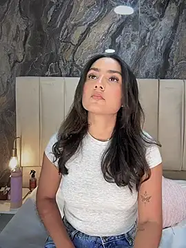 lia sofiia online show from July 16, 9:15 am