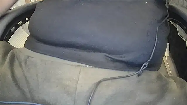 Snapshot of hallowsMIA chatting on December 26, 9:04 pm hallowsMIA online show from December 26, 9:04 pm