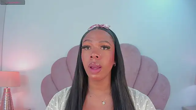 Nicole Paradise online show from December 28, 12:56 pm