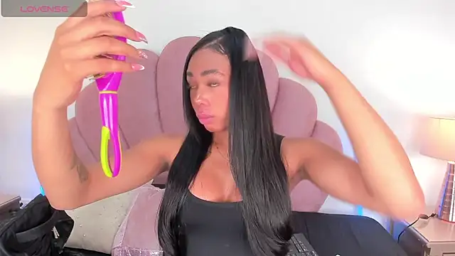 Nicole Paradise online show from February 6, 1:25 pm