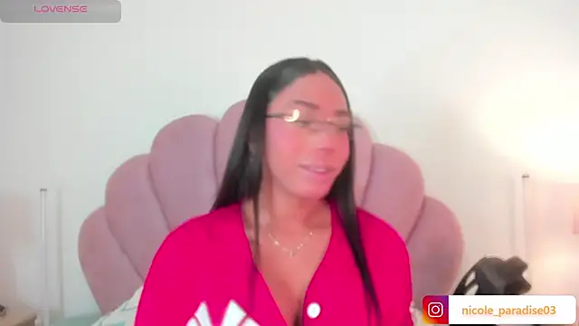 Nicole Paradise online show from July 29, 12:58 pm