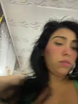 Snapshot of emma__cute__ chatting on October 20, 10:27 am emma cute online show from October 20, 10:27 am