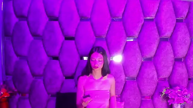 Snapshot of Aurora_18 chatting on November 27, 2:41 pm Aurora 18 online show from November 27, 2:41 pm