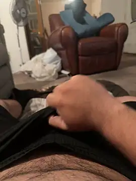 Snapshot of Jayare95 chatting on November 17, 7:14 am Jayare95 online show from November 17, 7:14 am