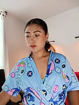Snapshot of cloy_baby__ chatting on May 22, 11:27 am cloy baby online show from May 22, 11:27 am