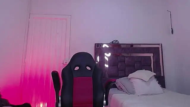 alejandrafitt online show from September 11, 1:49 am