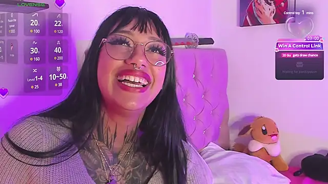 Snapshot of Akari1_Mischief chatting on December 7, 4:20 am Akari1 Mischief online show from December 7, 4:20 am