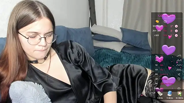 lina haall online show from January 9, 3:44 pm