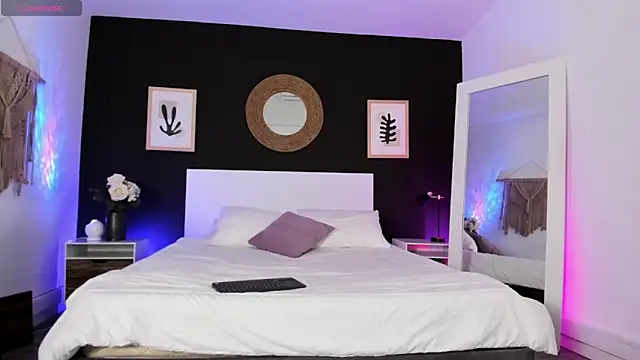 VioletPaket online show from February 24, 12:14 pm