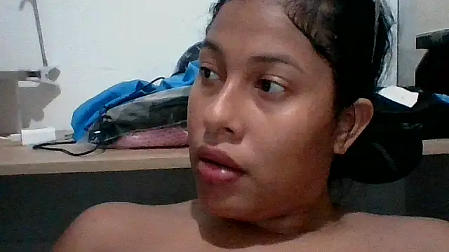 Kitra New online show from February 18, 11:11 pm