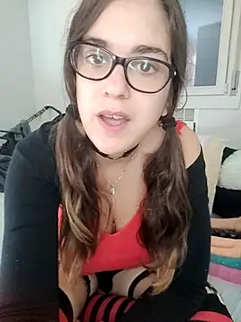 Miachan LaGattinaVogliosa online show from October 15, 1:00 pm