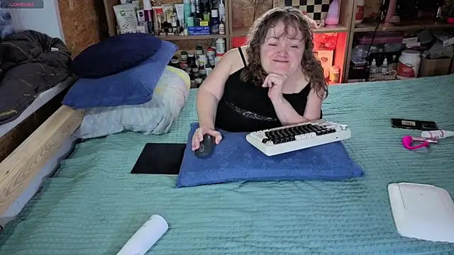 Snapshot of MiniNatalie chatting on November 29, 12:30 pm MiniNatalie online show from November 29, 12:30 pm