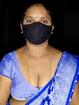 vintage-vibs online show from November 8, 5:45 pm