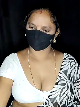 vintage-vibs online show from February 25, 9:02 pm