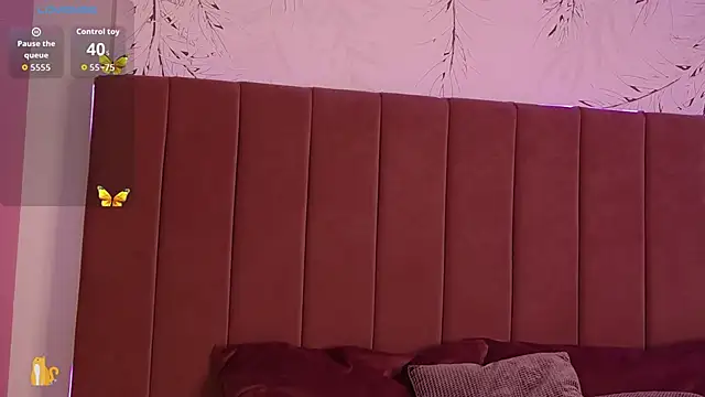 PinkySparks online show from July 25, 7:11 pm