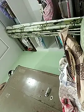 Snapshot of PVNRAO0831 chatting on October 29, 5:47 pm PVNRAO0831 online show from October 29, 5:47 pm