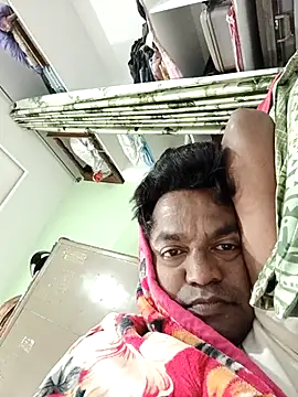 Snapshot of PVNRAO0831 chatting on December 21, 4:58 pm PVNRAO0831 online show from December 21, 4:58 pm