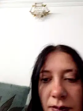 Snapshot of Isabella_21x chatting on November 1, 11:45 am Isabella 21x online show from November 1, 11:45 am