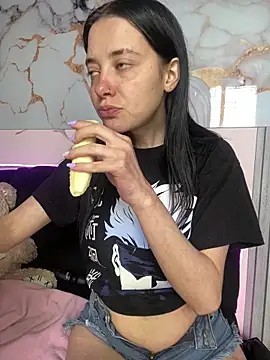 Snapshot of Isabella_21x chatting on November 13, 12:37 pm Isabella 21x online show from November 13, 12:37 pm