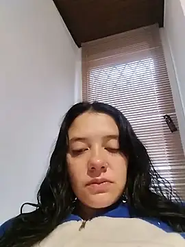 Isabella 21x online show from June 8, 11:43 am