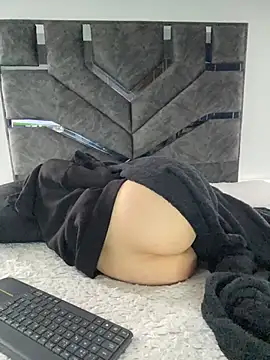 Isabella 21x online show from June 28, 1:17 pm
