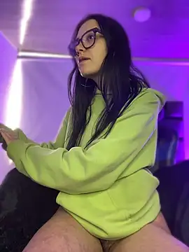 Isabella 21x online show from July 6, 12:35 pm