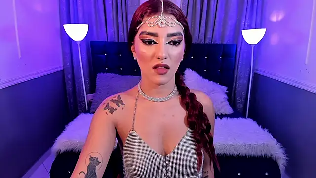 Snapshot of hallsredd chatting on December 21, 10:30 pm hallsredd online show from December 21, 10:30 pm