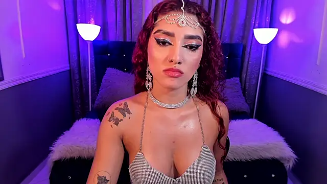 Snapshot of hallsredd chatting on January 8, 11:52 pm hallsredd online show from January 8, 11:52 pm