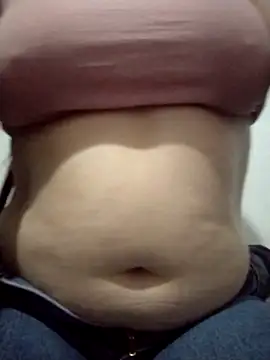 dulccemaria24 online show from March 4, 1:11 am