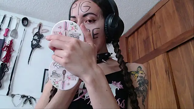 Eloise-brown online show from January 20, 9:32 pm