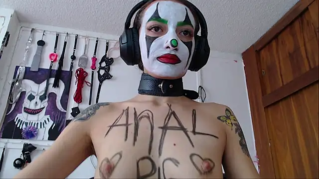 Eloise-brown online show from March 2, 5:25 pm