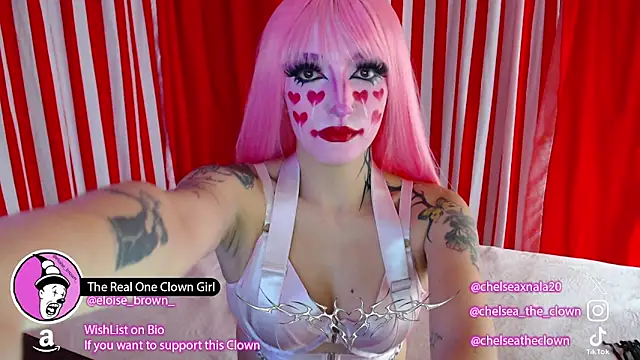 Snapshot of Eloise-brown chatting on June 13, 8:51 pm Eloise-brown online show from June 13, 8:51 pm