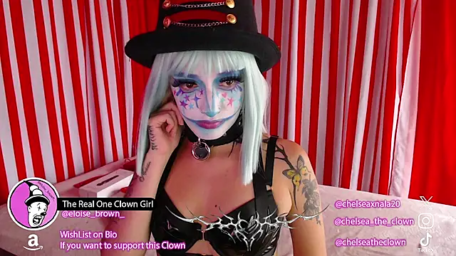 Snapshot of Eloise-brown chatting on June 16, 7:27 pm Eloise-brown online show from June 16, 7:27 pm