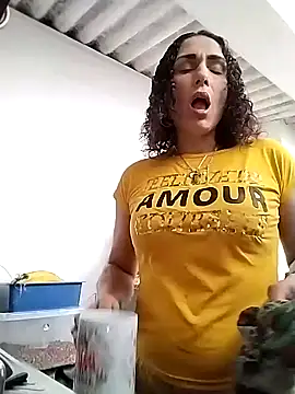 Snapshot of Corina_hot chatting on December 4, 6:50 pm Corina hot online show from December 4, 6:50 pm