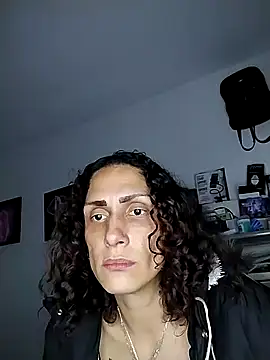 Snapshot of Corina_hot chatting on January 9, 3:15 am Corina hot online show from January 9, 3:15 am