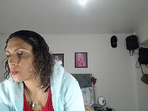 Snapshot of Corina_hot chatting on November 30, 6:34 pm Corina hot online show from November 30, 6:34 pm