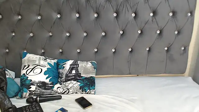 Miss Moriah online show from February 11, 11:10 am